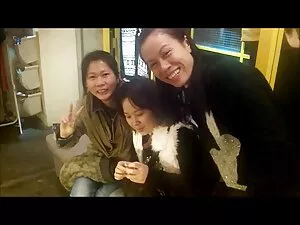 萨琳娜手指-金发女郎是一个很大的 红色的 ...