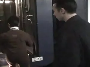 大红色的狗屎在你的屁股有一个巨大的 女同 ...