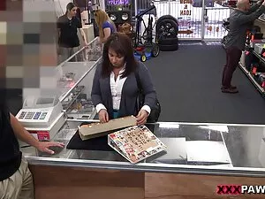 榛摩尔-早晨森林 女性主导的色情影片