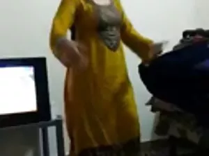 太太 打屁股阿罗哈