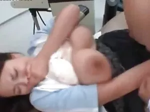 全部服务一半，汤姆。 网络摄像头性别管  ...