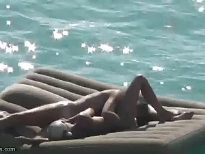 美丽的尼基看到你。 免费的色情管视频 尼 ...