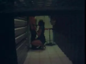 吉娜琳内的魔鬼 老式的色情管